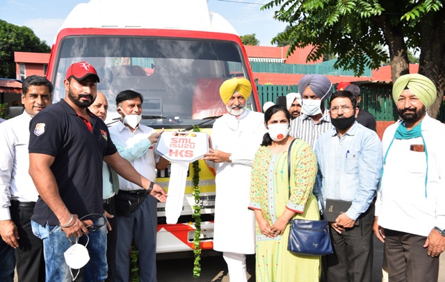 Balbir Singh Sidhu flags off 5 Advance Life Saving Ambulances