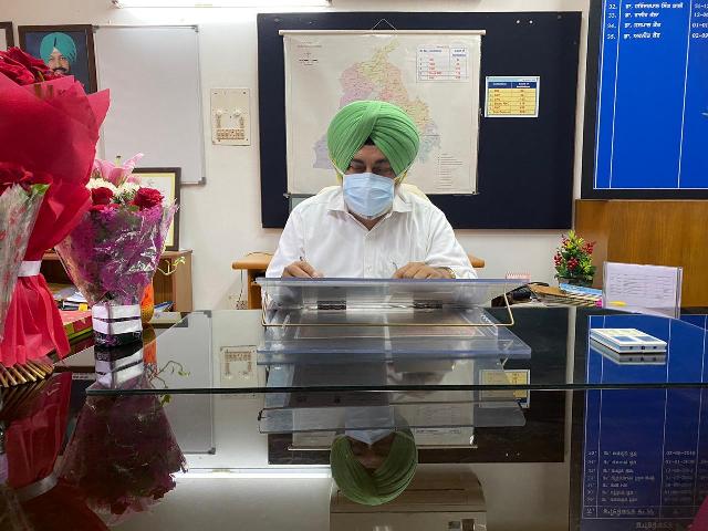 मोहाली के सिवल सर्जन डा. मनजीत सिंह को मिली तरक्की, स्वास्थ्य विभाग के डायरैक्टर बनेे