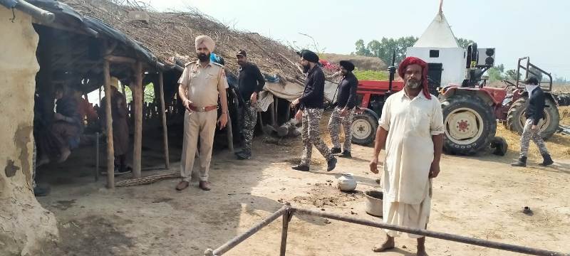 सरहदी कस्बों में गुरदासपुर पुलिस ने चलाया तलाशी अभियान, दीनानगर, कलानौर में ली गई डेरों की तलाशी