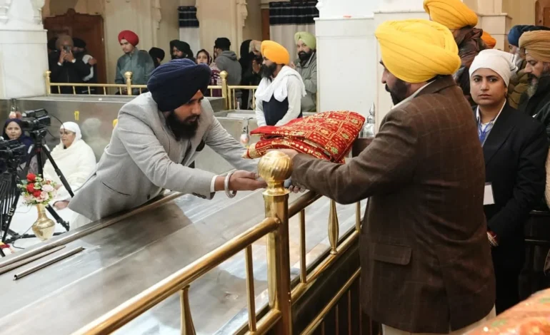 ਛੋਟੇ ਸਾਹਿਬਜ਼ਾਦਿਆਂ ਅਤੇ ਮਾਤਾ ਗੁਜਰੀ ਜੀ ਦੀ ਬੇਮਿਸਾਲ ਕੁਰਬਾਨੀ ਆਉਣ ਵਾਲੀਆਂ ਪੀੜ੍ਹੀਆਂ ਨੂੰ ਜਬਰ, ਜ਼ੁਲਮ ਅਤੇ ਬੇਇਨਸਾਫ਼ੀ ਵਿਰੁੱਧ ਲੜਨ ਲਈ ਪ੍ਰੇਰਿਤ ਕਰਦੀ ਰਹੇਗੀ: ਮੁੱਖ ਮੰਤਰੀ