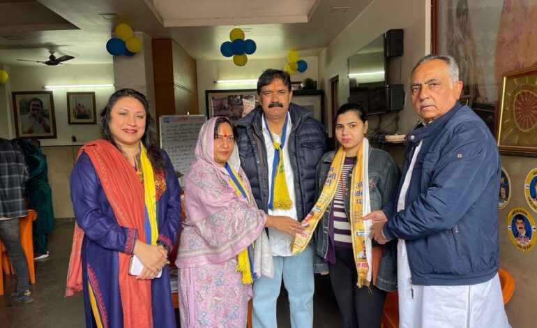 ਚੇਅਰਮੈਨ ਰਮਨ ਬਹਿਲ ਨੇ ਦਿੱਲੀ ਦੇ ਵਿਧਾਨ ਸਭਾ ਹਲਕਾ ਕਸਤੂਰਬਾਨਗਰ ਵਿਖੇ ਆਪ ਉਮੀਦਵਾਰ ਸ੍ਰੀ ਰਮੇਸ਼ ਪਹਿਲਵਾਨ ਦੇ ਹੱਕ ਵਿੱਚ ਮੋਰਚਾ ਸੰਭਾਲਿਆ