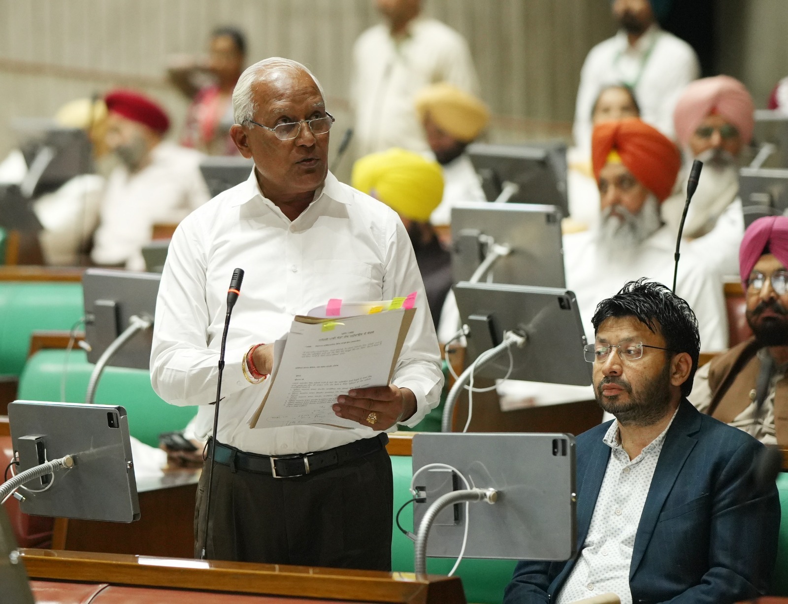 ਟੇਲਾਂ ਤੱਕ ਪਾਣੀ ਪਹੁੰਚਾਉਣਾ ਯਕੀਨੀ ਬਣਾਉਣ ਲਈ ਨਹਿਰੀ ਪਾਣੀ ਦੀ ਵੰਡ ਤਰਕਸੰਗਤ ਕਰ ਰਹੇ ਹਾਂ: ਬਰਿੰਦਰ ਕੁਮਾਰ ਗੋਇਲ