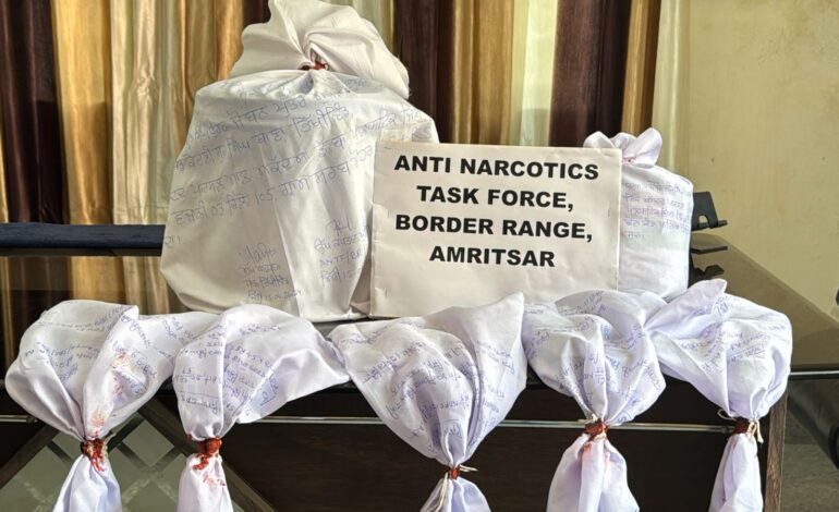 ਪੰਜਾਬ ਪੁਲਿਸ ਨੇ ਪਾਕਿਸਤਾਨ ਅਧਾਰਤ ਤਸਕਰ ਨਾਲ ਜੁੜੇ ਨਸ਼ਾ ਤਸਕਰ ਨੂੰ ਕੀਤਾ ਗ੍ਰਿਫ਼ਤਾਰ; 3 ਕਿਲੋ ਹੈਰੋਇਨ, ਦੋ ਪਿਸਤੌਲ ਬਰਾਮਦ