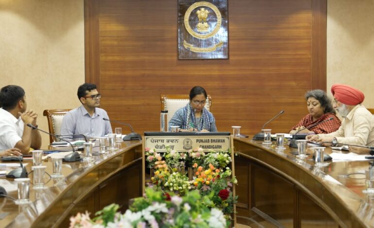 ਪੰਜਾਬ ਨੂੰ ਨਸ਼ਾ ਮੁਕਤ ਬਣਾਉਣ ਲਈ ਡਾ ਬਲਜੀਤ ਕੋਰ ਵੱਲੋਂ ਵੱਖ-ਵੱਖ ਵਿਭਾਗਾਂ ਅਤੇ ਜਿਲ੍ਹਿਆਂ ਦੇ ਸੀਨੀਅਰ ਅਧਿਕਾਰੀਆਂ ਨਾਲ ਮੀਟਿੰਗ