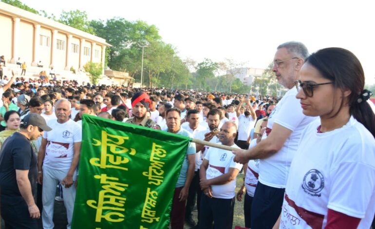 ਯੁੱਧ ਨਸ਼ਿਆਂ ਵਿਰੁੱਧ: ਸਿਹਤ ਮੰਤਰੀ ਨੇ ਨਸ਼ਿਆਂ ਵਿਰੁੱਧ ਲੜਾਈ ਵਿੱਚ ਬੱਚਿਆਂ ਨੂੰ ਹੀਰੋ ਵਜੋਂ ਨਵਾਜਿਆ, ਉਨ੍ਹਾਂ ਨੂੰ ਰਾਜਦੂਤ ਬਣਨ ਦਾ ਸੱਦਾ ਦਿੱਤਾ