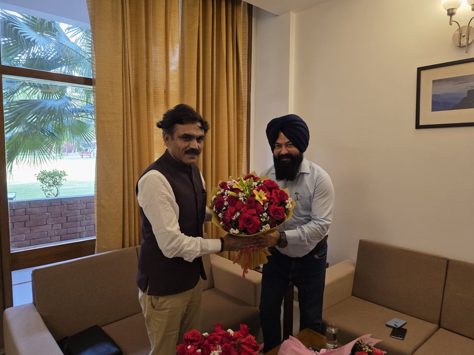 ਜਸਵੀਰ ਸਿੰਘ ਗੜ੍ਹੀ ਵਲੋਂ ਕੌਮੀ ਅਨੁਸੂਚਿਤ ਜਾਤੀਆਂ ਕਮਿਸ਼ਨ ਦੇ ਚੇਅਰਮੈਨ ਕਿਸ਼ੋਰ ਮਕਵਾਨਾ ਨਾਲ ਮੁਲਾਕਾਤ