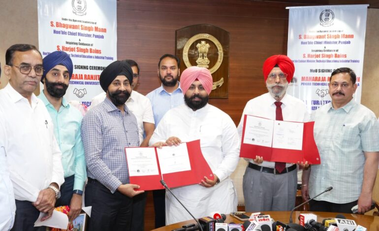 ਉਦਯੋਗ ਬਣੇ ਨਵੇਂ ਕਲਾਸਰੂਮ: ਹਰਜੋਤ ਸਿੰਘ ਬੈਂਸ ਨੇ ਪੰਜਾਬ ਦੇ ਨਿਵੇਕਲੇ ਬੀ.ਟੈਕ ਪ੍ਰੋਗਰਾਮ ਦਾ ਕੀਤਾ ਆਗ਼ਾਜ਼