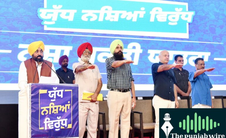 ਕੇਜਰੀਵਾਲ ਤੇ ਭਗਵੰਤ ਸਿੰਘ ਮਾਨ ਨੇ ਲੋਕਾਂ ਨੂੰ ਨਸ਼ਿਆਂ ਵਿਰੁੱਧ ਜੰਗ ਵਿੱਚ ਯੋਧੇ ਬਣਨ ਲਈ ਸਹੁੰ ਚੁਕਾਈ