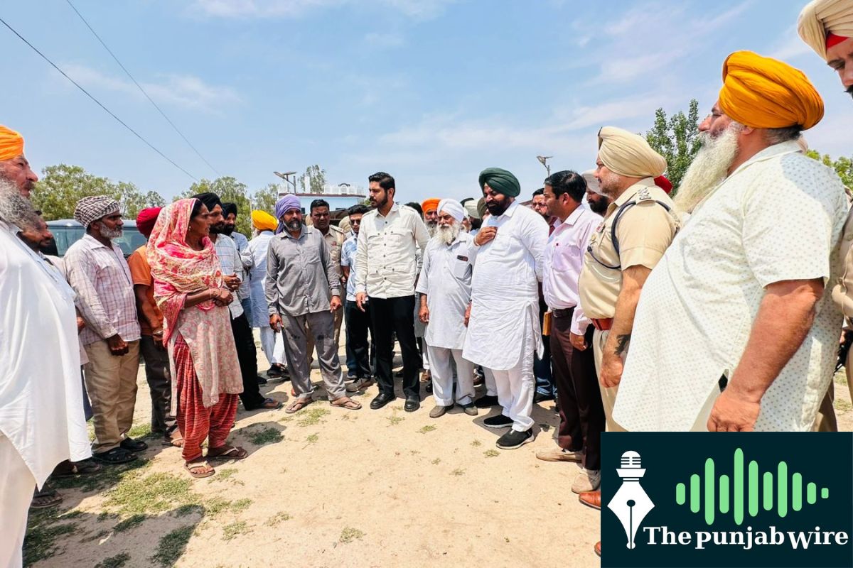 ਪੰਜਾਬ ਦੇ ਕਾਰਜਕਾਰੀ ਪ੍ਰਧਾਨ, ਵਿਧਾਇਕ ਸ਼ੈਰੀ ਕਲਸੀ ਅਤੇ ਵਿਧਾਇਕ ਗੁਰਦੀਪ ਰੰਧਾਵਾ ਨੇ ਰਾਵੀ ਦਰਿਆ ਤੋਂ ਪਾਰ ਪਿੰਡਾਂ ਦਾ ਕੀਤਾ ਦੌਰਾ