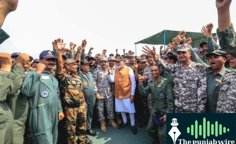 ਪ੍ਰਧਾਨ ਮੰਤਰੀ ਨਰੇਂਦਰ ਮੋਦੀ ਵੱਲੋਂ ਆਦਮਪੁਰ ਏਅਰ ਫੋਰਸ ਸਟੇਸ਼ਨ ਦਾ ਦੌਰਾ, ਬਹਾਦਰ ਜਵਾਨਾਂ ਨੂੰ ਕੀਤਾ ਸਲਾਮ