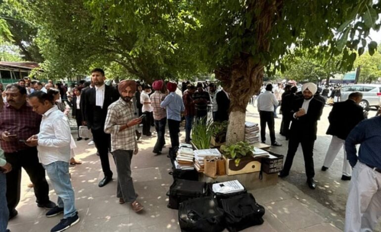 ਪੰਜਾਬ-ਹਰਿਆਣਾ ਹਾਈ ਕੋਰਟ ਨੂੰ ਬੰਬ ਨਾਲ ਉਡਾਉਣ ਦੀ ਧਮਕੀ: ਚੀਫ਼ ਜਸਟਿਸ ਨੂੰ ਮਿਲੀ ਈਮੇਲ; ਅਦਾਲਤ 2 ਵਜੇ ਤੱਕ ਹੋਈ ਖਾਲੀ