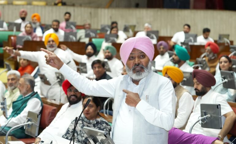 ਪੰਜਾਬ ਦੇ ਪਾਣੀਆਂ ਦਾ ਮੁੱਦਾ: ਚੀਮਾ ਵੱਲੋਂ ਭਾਜਪਾ ਅਤੇ ਕਾਂਗਰਸ ਪਾਰਟੀਆਂ ਨੂੰ ਆਪਣੀਆਂ ਗਲਤੀਆਂ ਸਵੀਕਾਰ ਕੇ ਪੰਜਾਬ ਦੇ ਲੋਕਾਂ ਤੋਂ ਮੁਆਫ਼ੀ ਮੰਗਣ ਦੀ ਚੁਣੌਤੀ