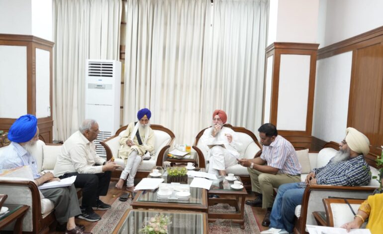 ਸਪੀਕਰ ਸੰਧਵਾਂ ਵੱਲੋਂ ਪੰਜਾਬੀ ਯੂਨੀਵਰਸਿਟੀ ਨੂੰ ਨਿਰਦੇਸ਼: ‘ਮਹਾਨ ਕੋਸ਼’ ਬਾਰੇ ਮਾਹਿਰ ਕਮੇਟੀ ਦੀ ਰਿਪੋਰਟ ਦੋ ਹਫ਼ਤਿਆਂ ਵਿੱਚ ਸੌਂਪੇ