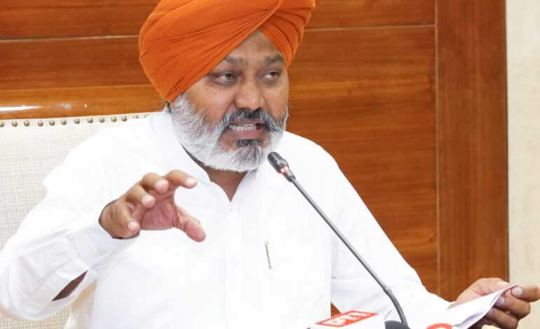 ਆਪ ਸਰਕਾਰ ਦਾ ਕਰਾਰਾ ਵਾਰ: 1,549 ਕਰੋੜ ਰੁਪਏ ਦੇ ਜਾਅਲੀ ਲੈਣ-ਦੇਣ ਦਾ ਕੀਤਾ ਪਰਦਾਫਾਸ਼: ਹਰਪਾਲ ਚੀਮਾ