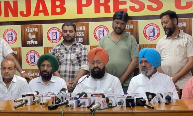 ਬਾਜਵਾ ਨੇ ਪੰਜਾਬ ਦੇ ਸਰਹੱਦੀ ਜ਼ਿਲ੍ਹਿਆਂ ਲਈ ਆਰਥਿਕ ਪ੍ਰੋਤਸਾਹਨ ਦੀ ਮੰਗ ਕੀਤੀ