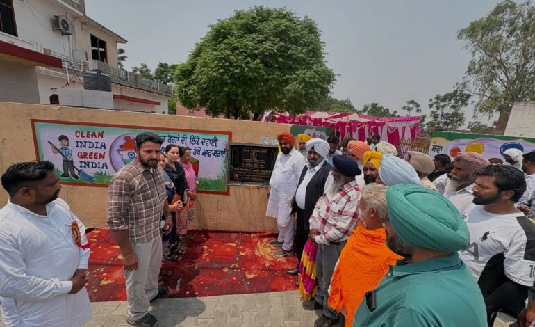 ਵਿਧਾਇਕ ਗੁਰਦੀਪ ਸਿੰਘ ਰੰਧਾਵਾ ਨੇ ਸਰਕਾਰੀ ਪ੍ਰਾਇਮਰੀ ਸਕੂਲ ਦੌਲੋਵਾਲ, ਅਰਲੀਭੰਨ ਤੇ ਦਰਗਾਬਾਦ ਵਿਖੇ ਵਿਕਾਸ ਕਾਰਜਾਂ ਦੇ ਕੀਤੇ ਉਦਘਾਟਨ