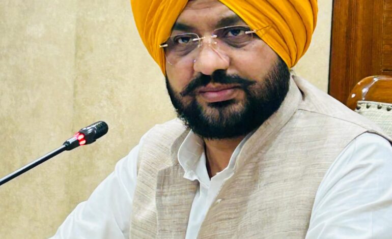 ਮਾਨ ਸਰਕਾਰ ਨੇ ਰਚਿਆ ਇਤਿਹਾਸ: ਪੰਜਾਬ ਵਿੱਚ ਪਹਿਲੀ ਵਾਰ ਬਰਸਾਤਾਂ ਦੇ ਮੌਸਮ ਤੋਂ ਪਹਿਲਾਂ ਪਿੰਡਾਂ ਦੇ 15000 ਛੱਪੜਾਂ ਦੀ ਹੋਵੇਗੀ ਸਾਫ-ਸਫਾਈ