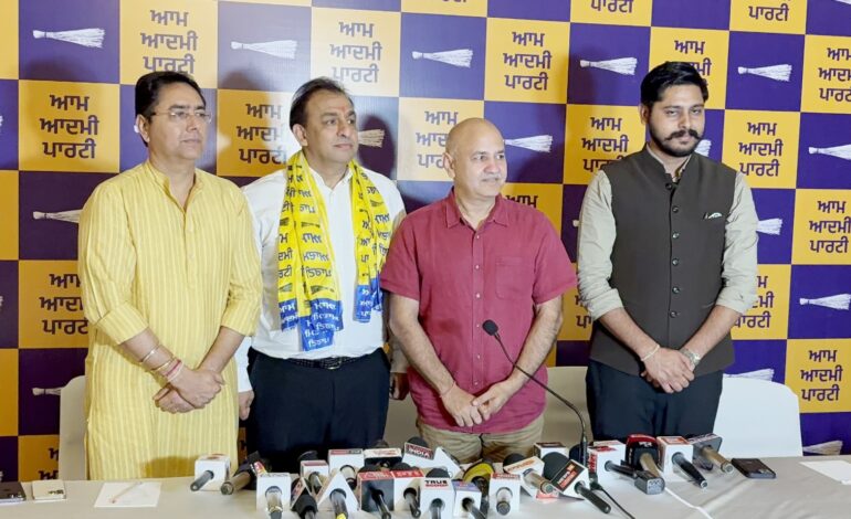 ਜਲੰਧਰ ਵਿੱਚ ‘ਆਪ’ ਨੂੰ ਮਿਲਿਆ ਵੱਡਾ ਹੁਲਾਰਾ: ਉਦਯੋਗਪਤੀ ਨਿਤਿਨ ਕੋਹਲੀ ਪਾਰਟੀ ਵਿੱਚ ਹੋਏ ਸ਼ਾਮਲ, ਹਲਕਾ ਇੰਚਾਰਜ ਕੀਤਾ ਨਿਯੁਕਤ