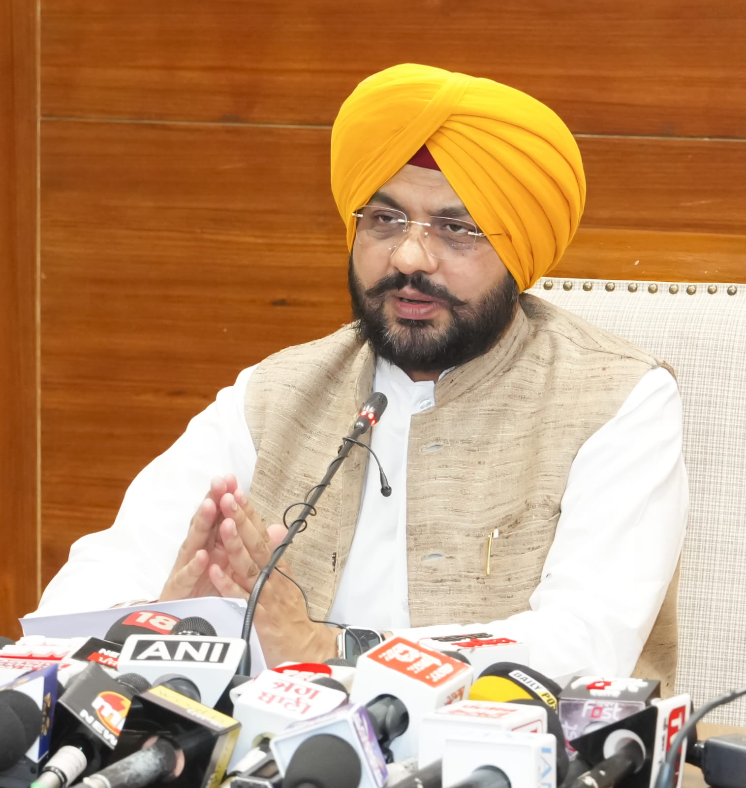 ਪੰਜਾਬ ਦੇ ਉਦਯੋਗਾਂ ਲਈ ਇਤਿਹਾਸਕ ਫੈਸਲਾ: ਪੀ.ਐਸ.ਆਈ.ਈ.ਸੀ. ਦੇ ਪਲਾਟਾਂ ਦੀ ਕਲੱਬਿਗ, ਡੀ-ਕਲੱਬਿਗ ਦੀ ਅਹਿਮ ਨੀਤੀ ਦਾ ਐਲਾਨ