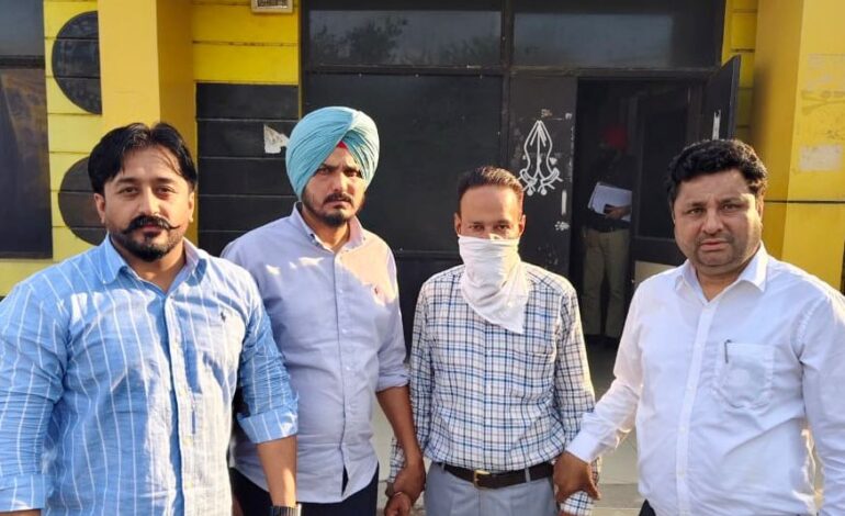 ਭ੍ਰਿਸ਼ਟਾਚਾਰ ਵਿਰੁੱਧ ਮੁਹਿੰਮ: ਵਿਜੀਲੈਂਸ ਬਿਊਰੋ ਨੇ 10000 ਰੁਪਏ ਰਿਸ਼ਵਤ ਲੈਂਦਾ ਸਹਿਕਾਰੀ ਵਿਭਾਗ ਦਾ ਸੁਪਰਡੈਂਟ ਕੀਤਾ ਕਾਬੂ