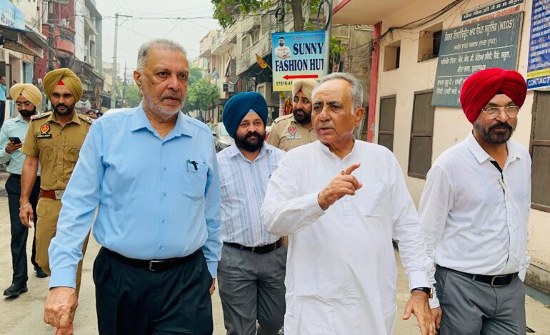 ਸਿਹਤ ਮੰਤਰੀ ਡਾ. ਬਲਬੀਰ ਸਿੰਘ ਵੱਲੋਂ ਮੁੜ ਵਸੇਬਾ ਕੇਂਦਰ ਗੁਰਦਾਸਪੁਰ ਦਾ ਦੌਰਾ