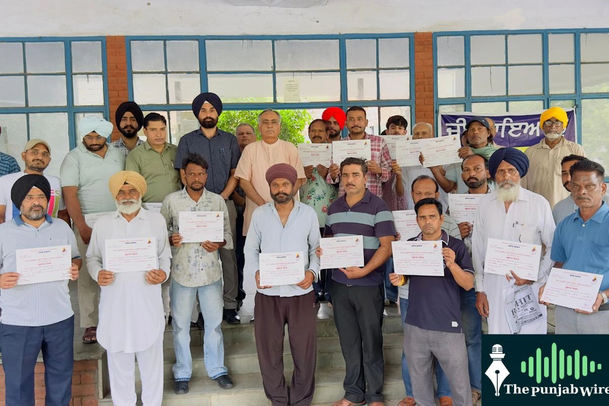 ਚੇਅਰਮੈਨ ਰਮਨ ਬਹਿਲ ਨੇ ਅਨੁਸੂਚਿਤ ਜਾਤੀ ਦੇ ਪਰਿਵਾਰਾਂ ਨੂੰ ਕਰਜ਼ਾ ਮੁਕਤੀ ਸਰਟੀਫਿਕੇਟ ਵੰਡੇ