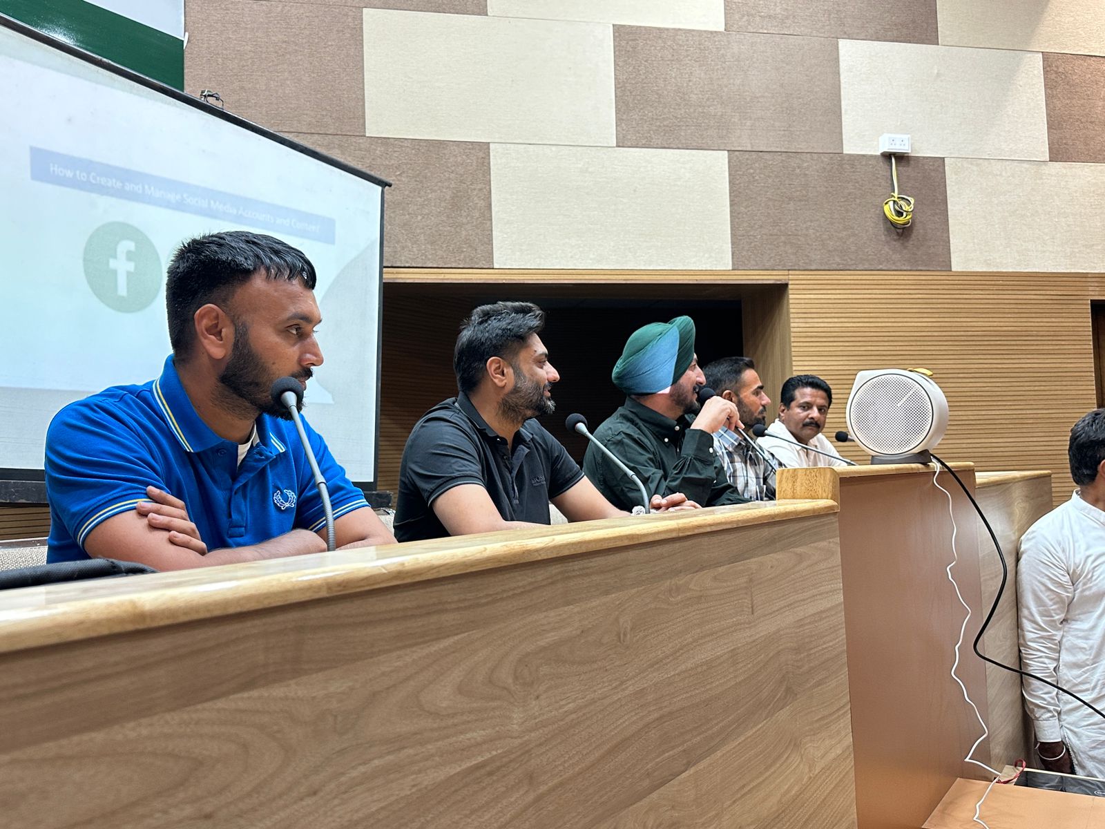 ਪੰਜਾਬ ਦੇ ਆਪ ਸੋਸ਼ਲ ਮੀਡੀਆ ਯੋਧਿਆਂ ਨੇ ਸਿੱਖਿਆ ‘ਡਿਜੀਟਲ ਯੁੱਧ’ ਦਾ ਮੰਤਰ