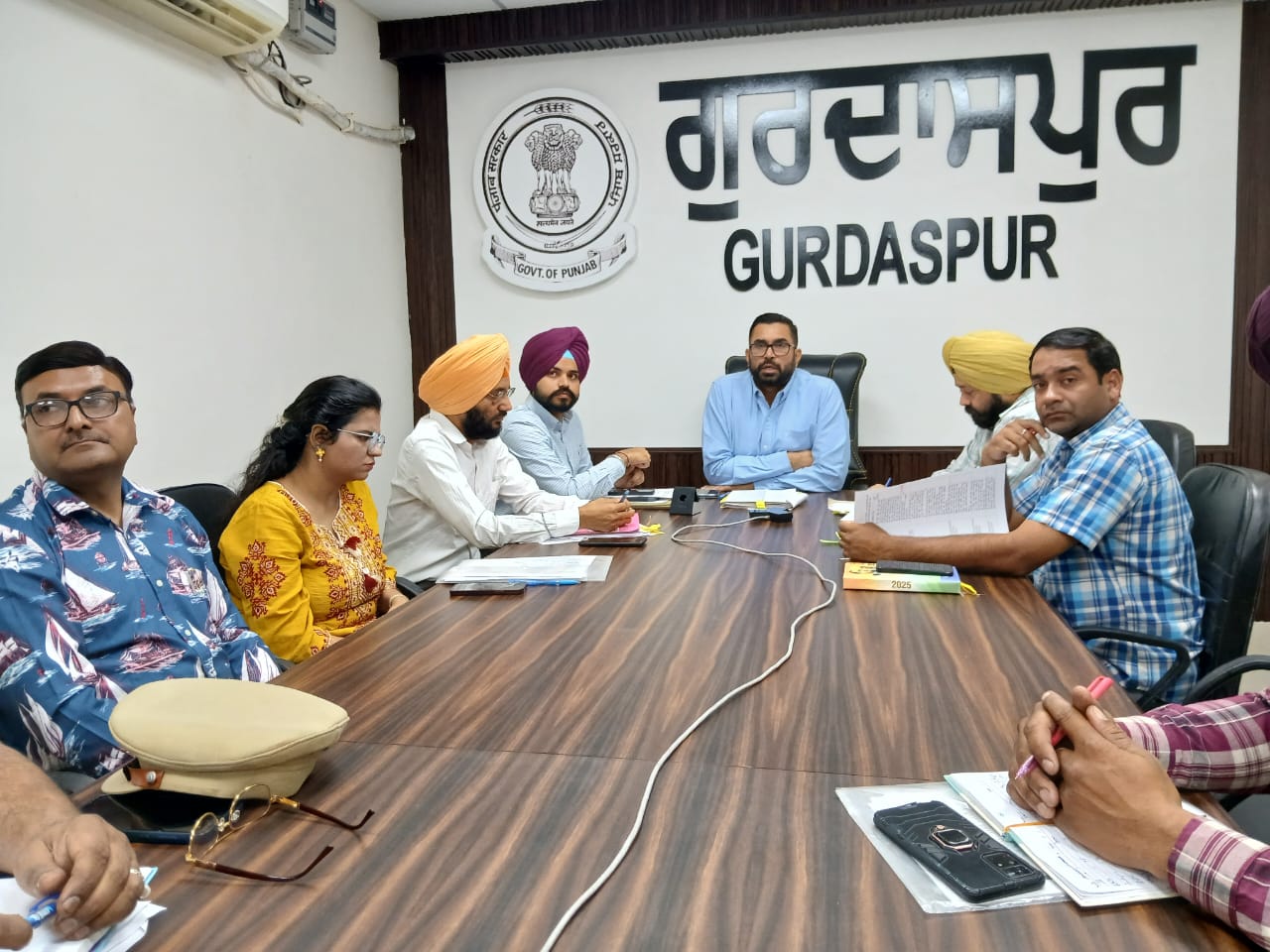 ਜ਼ਿਲ੍ਹਾ ਪ੍ਰਸ਼ਾਸਨ ਨੇ ਨਸ਼ੇ ਦੀ ਦਲ-ਦਲ ਵਿੱਚ ਫਸੇ ਨੌਜਵਾਨਾਂ ਨੂੰ ਨਸ਼ਿਆਂ ਵਿਚੋਂ ਬਾਹਰ ਕੱਢ ਕੇ ਉਨ੍ਹਾਂ ਦੇ ਪੁਨਰਵਾਸ ਲਈ ਯਤਨ ਅਰੰਭੇ – ਡਿਪਟੀ ਕਮਿਸ਼ਨਰ