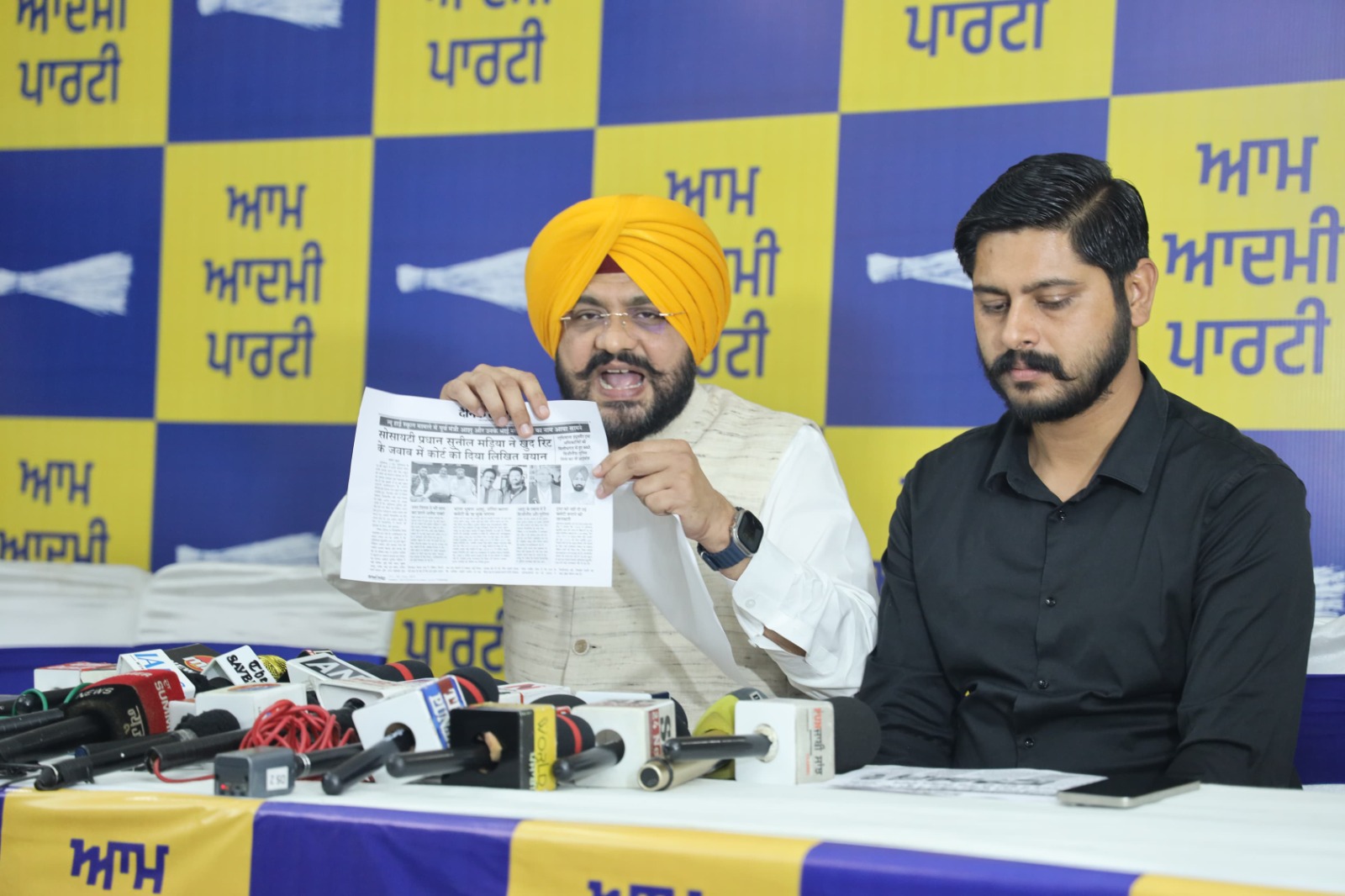 ਹਮਦਰਦੀ ਲੈਣ ਲਈ ਖ਼ੁਦ ਨੂੰ ਵਿਜੀਲੈਂਸ ਨੋਟਿਸ ਭਿਜਵਾਉਣ ਦੀ ਭਾਰਤ ਭੂਸ਼ਣ ਆਸ਼ੂ ਦੀ ਚਾਲ ਹੋਈ ਨਾਕਾਮ: ਤਰੁਣਪ੍ਰੀਤ ਸੌਂਧ