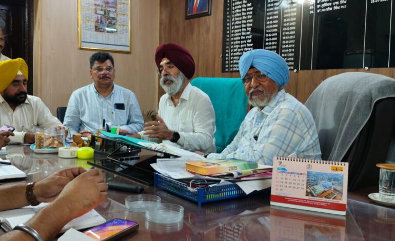 ਪੰਜਾਬ ਸਰਕਾਰ ਵਲੋਂ ਕਿਸਾਨਾਂ ਦੀ ਭਲਾਈ ਲਈ ਮਿਥੇ ਟੀਚੇ ਸਮੇਂ ਸਿਰ ਪੂਰੇ ਕਰਨ ਨੁੰ ਯਕੀਨੀ ਬਣਾਇਆ ਜਾਵੇ: ਡਾ.ਤੇਜਪਾਲ ਸਿੰਘ