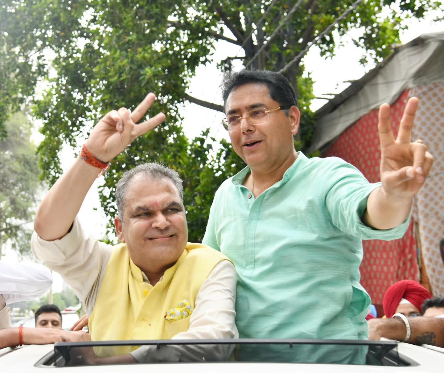 ‘ਆਪ’ ਨੇ ਲੁਧਿਆਣਾ ਪੱਛਮੀ ਜ਼ਿਮਣੀ ਚੋਣ ਜਿੱਤੀ: ਸੰਜੀਵ ਅਰੋੜਾ ਦੀ ਜਿੱਤ ਤੋਂ ਬਾਅਦ ਸਵਾਲ… ਕੇਜਰੀਵਾਲ ਜਾਂ ਸਿਸੋਦੀਆ, ਰਾਜ ਸਭਾ ਵਿੱਚ ਕੌਣ ਜਾਵੇਗਾ ?