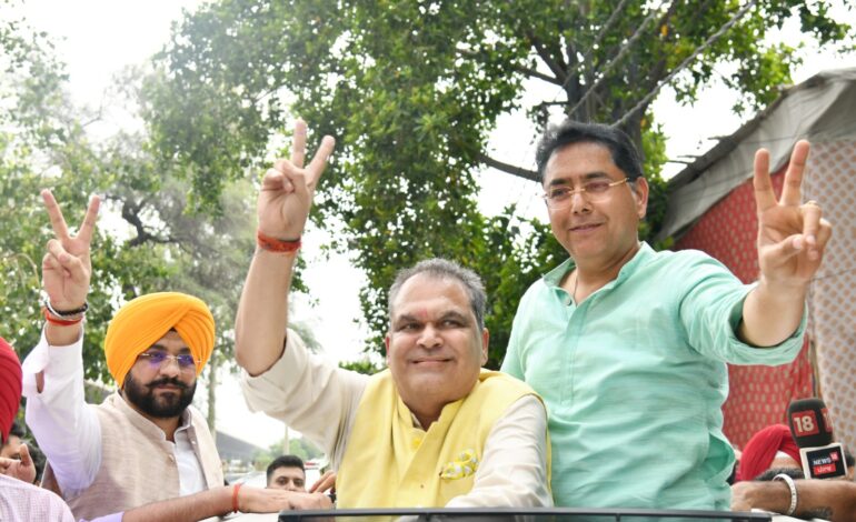 ਆਮ ਆਦਮੀ ਪਾਰਟੀ ਲਈ ਦੋਹਰੀ ਖੁਸ਼ੀ! ਲੁਧਿਆਣਾ ਪੱਛਮੀ ਅਤੇ ਗੁਜਰਾਤ ਦੇ ਵਿਸਾਵਦਰ ਜਿਮਨੀ ਚੋਣਾਂ ਵਿੱਚ ‘ਆਪ’ ਉਮੀਦਵਾਰਾਂ ਦੀ ਵੱਡੀ ਜਿੱਤ