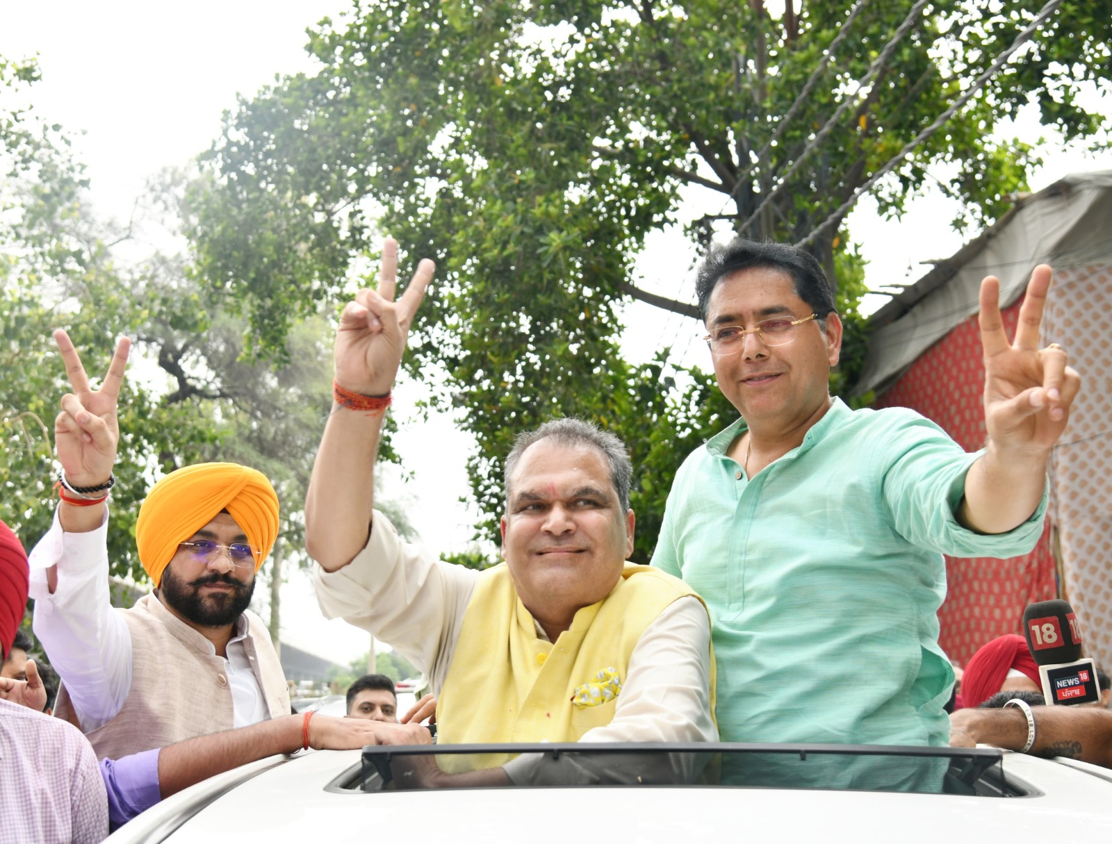 ਆਮ ਆਦਮੀ ਪਾਰਟੀ ਲਈ ਦੋਹਰੀ ਖੁਸ਼ੀ! ਲੁਧਿਆਣਾ ਪੱਛਮੀ ਅਤੇ ਗੁਜਰਾਤ ਦੇ ਵਿਸਾਵਦਰ ਜਿਮਨੀ ਚੋਣਾਂ ਵਿੱਚ ‘ਆਪ’ ਉਮੀਦਵਾਰਾਂ ਦੀ ਵੱਡੀ ਜਿੱਤ