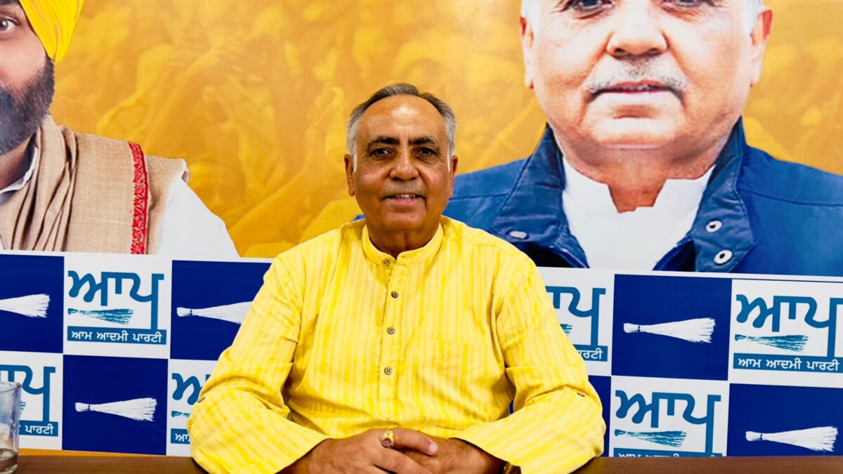 ਅਤਿ-ਆਧੁਨਿਕ ਐਂਬੂਲੈਂਸਾਂ ਪੰਜਾਬ ਵਿੱਚ ਐਮਰਜੈਂਸੀ ਸੇਵਾਵਾਂ ਨੂੰ ਦੇ ਰਹੀਆਂ ਵੱਡਾ ਹੁਲਾਰਾ – ਰਮਨ ਬਹਿਲ