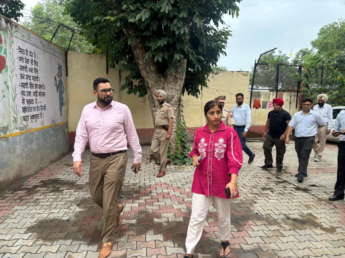 ਡਿਪਟੀ ਕਮਿਸ਼ਨਰ ਦਲਵਿੰਦਰਜੀਤ ਸਿੰਘ ਵੱਲੋਂ ਚਿਲਡਰਨ ਹੋਮ ਗੁਰਦਾਸਪੁਰ ਦਾ ਦੌਰਾ