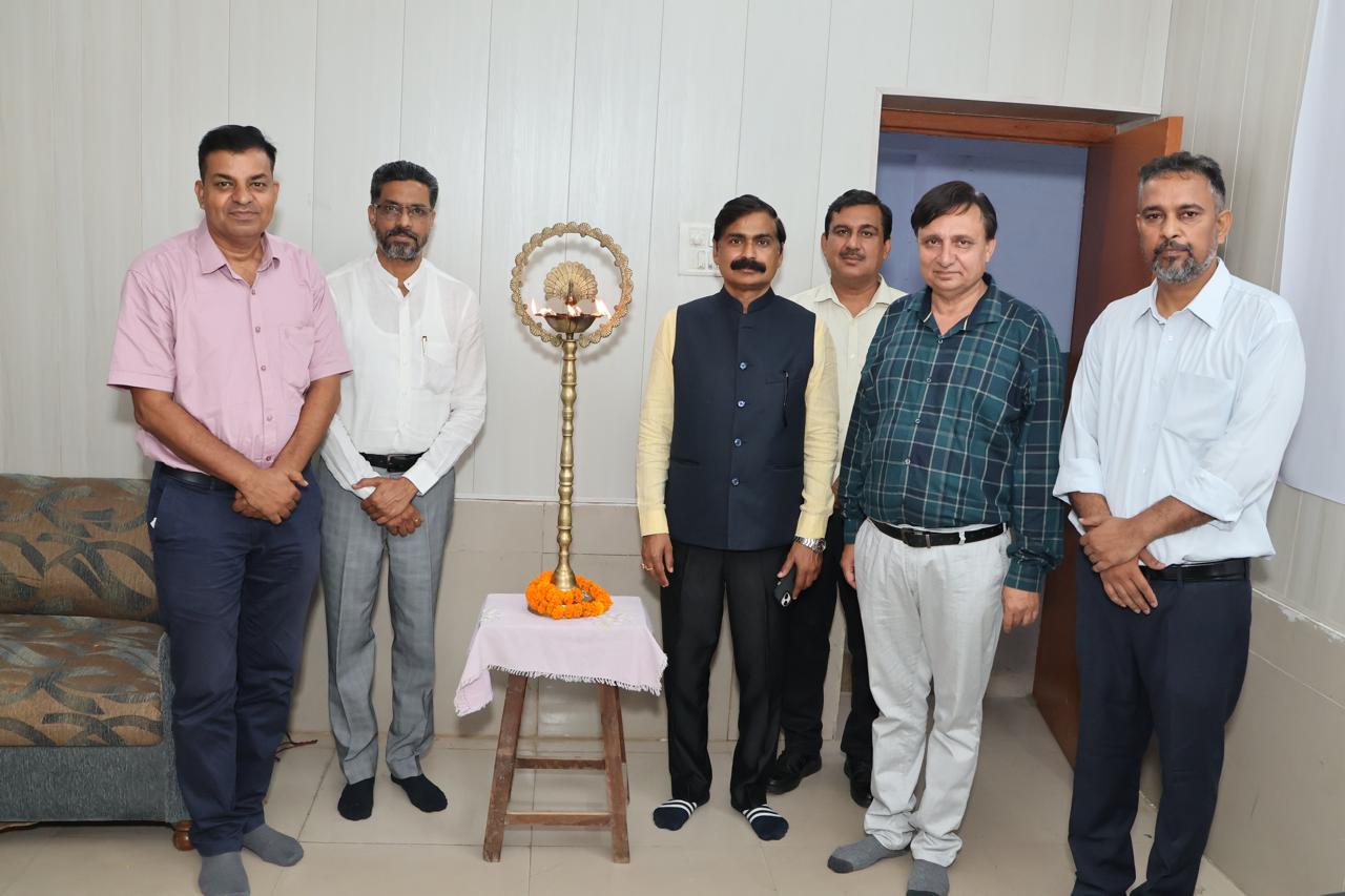 ਸਰਕਾਰੀ ਕਾਲਜ ਗੁਰਦਾਸਪੁਰ ਵਿਖੇ ਦੋ ਰੋਜ਼ਾ ਫੈਕਲਟੀ ਡਿਵੈਲਪਮੈਂਟ ਪ੍ਰੋਗਰਾਮ ਕਰਵਾਇਆ ਗਿਆ