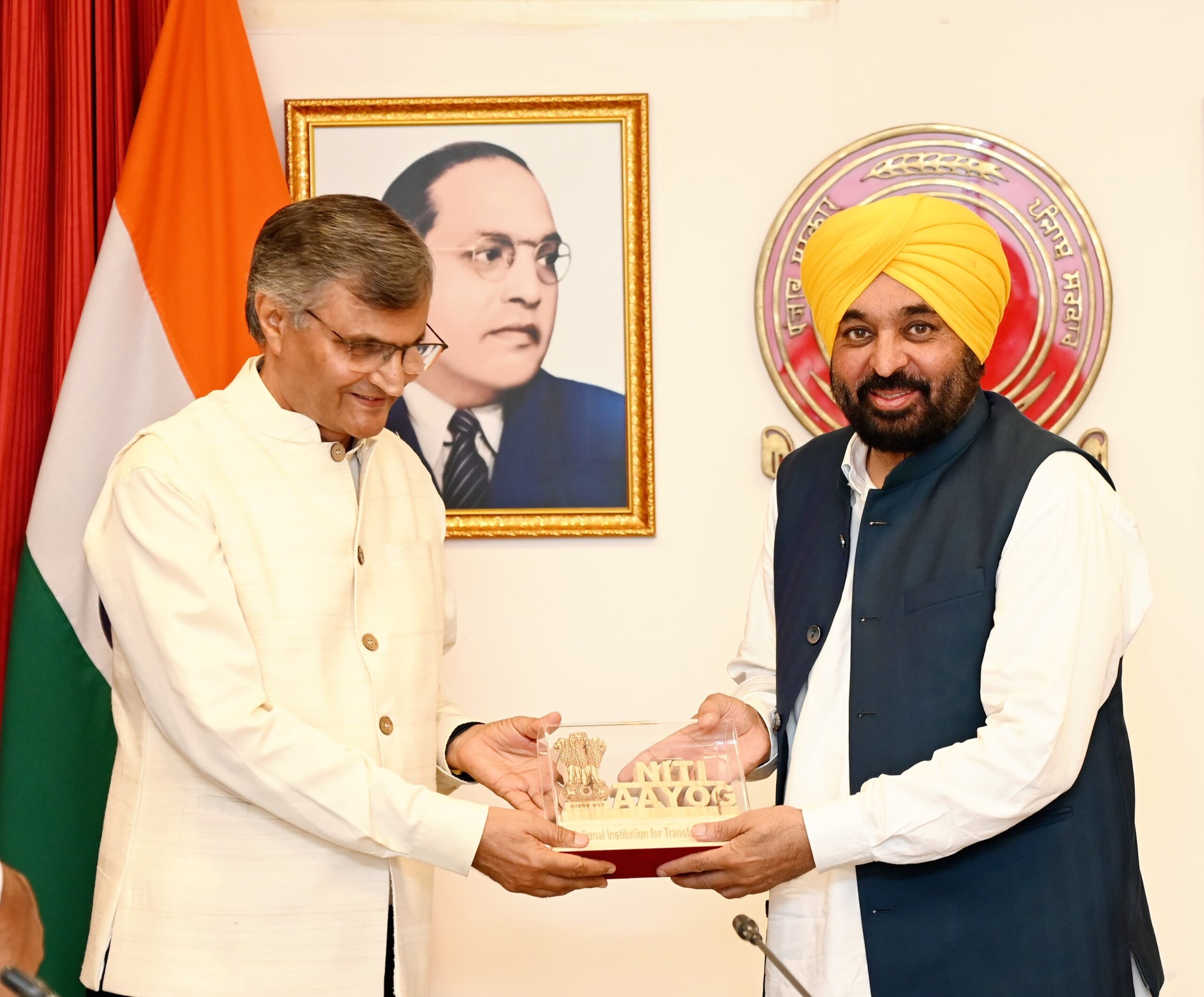 ਮੁੱਖ ਮੰਤਰੀ ਨੇ ਨੀਤੀ ਆਯੋਗ ਦੀ ਉੱਚ ਪੱਧਰੀ ਟੀਮ ਅੱਗੇ ਸੂਬੇ ਦੀਆਂ ਮੰਗਾਂ ਜ਼ੋਰਦਾਰ ਢੰਗ ਨਾਲ ਚੁੱਕੀਆਂ