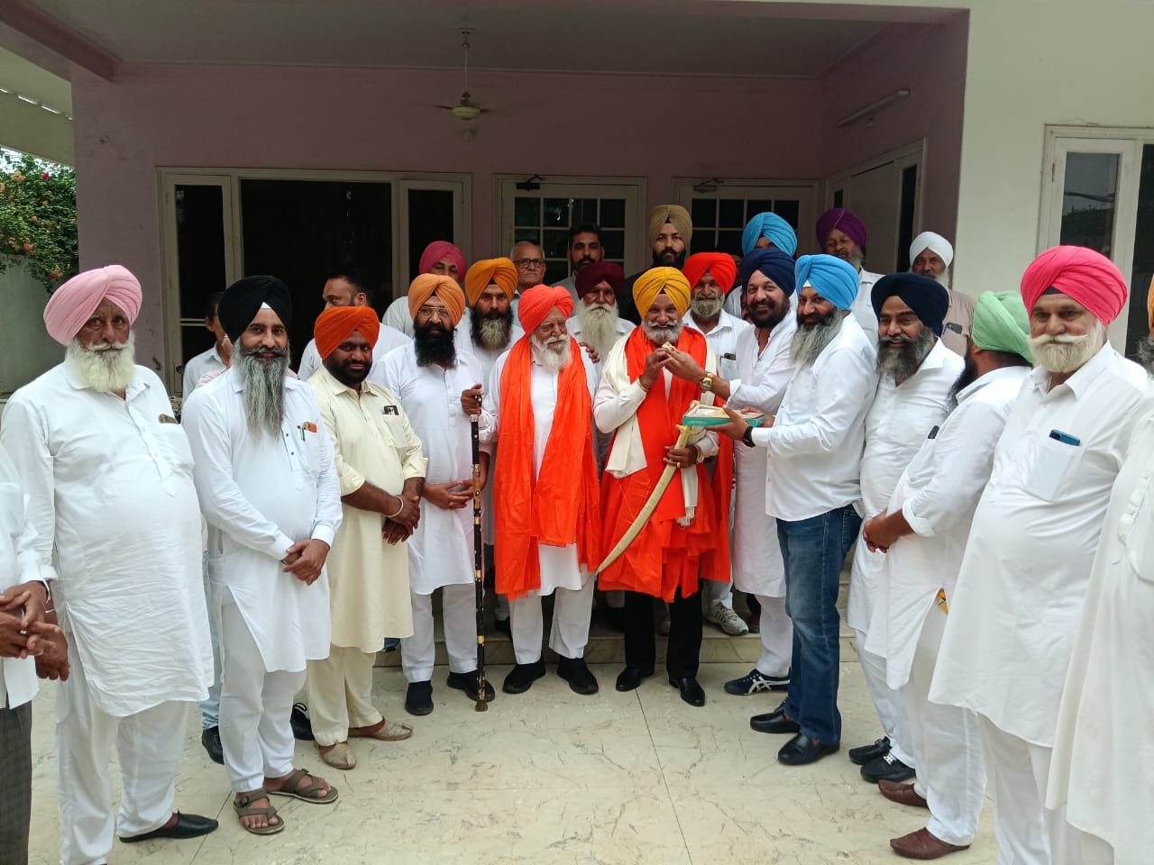 ਗੁਰਬਚਨ ਸਿੰਘ ਬੱਬੇਹਾਲੀ ਨੂੰ ਮੈਂਬਰ ਕੋਰ ਕਮੇਟੀ ਬਣਾਉਣ ‘ਤੇ ਵੱਖ-ਵੱਖ ਆਗੂਆਂ ਵਲੋਂ ਕੀਤਾ ਗਿਆ ਸਨਮਾਨਿਤ