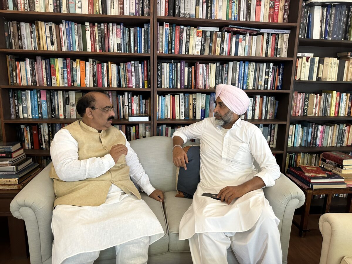 ਪੰਜਾਬ ਭਾਜਪਾ ‘ਚ 2027 ਦੀਆਂ ਚੋਣਾਂ ਨੂੰ ਲੈਕੇ ਮੱਤਭੇਦ: ਜਾਖੜ ਅਕਾਲੀ ਦਲ ਨਾਲ ਗਠਜੋੜ ਦੇ ਹੱਕ ‘ਚ, ਸ਼ਰਮਾ ‘ਇਕੱਲਿਆਂ 117 ਹਲਕਿਆਂ ਅੰਦਰ ਲੜ੍ਹਨ ਦੇ ਰਾਹ ‘ਤੇ