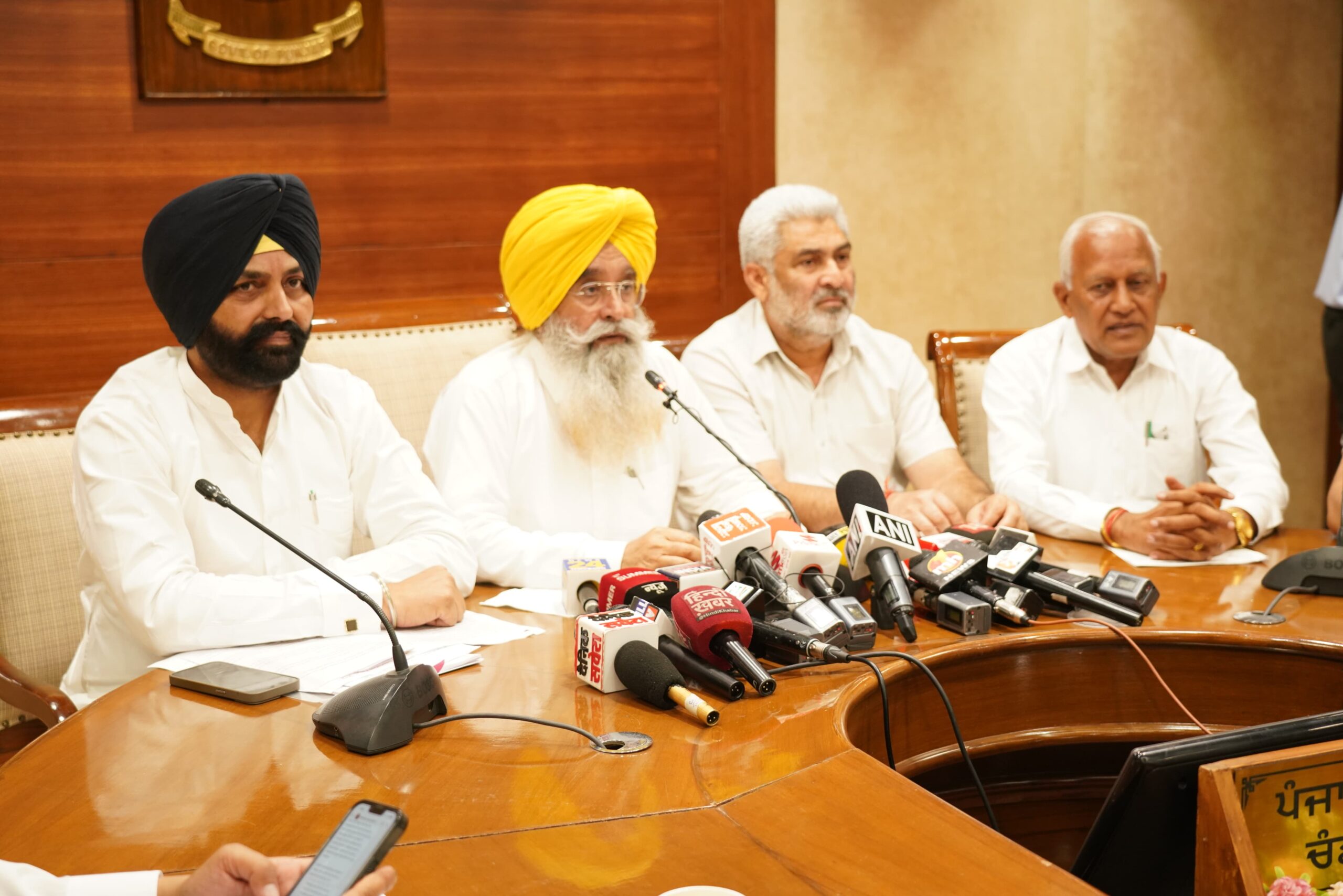 ਆੜ੍ਹਤੀਆਂ ਲਈ ਰਾਹਤ: ਮੁੱਖ ਮੰਤਰੀ ਭਗਵੰਤ ਮਾਨ ਦੀ ਅਗਵਾਈ ਹੇਠ ਪੰਜਾਬ ਸਰਕਾਰ ਮੰਡੀਆਂ ‘ਚ ਪਲਾਟਾਂ ਅਤੇ ਦੁਕਾਨਾਂ ਦੇ ਬਕਾਏ ਲਈ ਜਲਦ ਲਿਆਏਗੀ ਓਟੀਐਸ ਸਕੀਮ