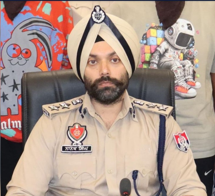8 IPS ਅਧਿਕਾਰੀਆਂ ਦੇ ਤਬਾਦਲੇ- IPS ਨਾਨਕ ਸਿੰਘ ਨੂੰ ਮਿਲੀ ਸਰਹੱਦੀ ਰੇਂਜ ਦੀ ਕਮਾਨ, ਪੜੋ ਲਿਸਟ
