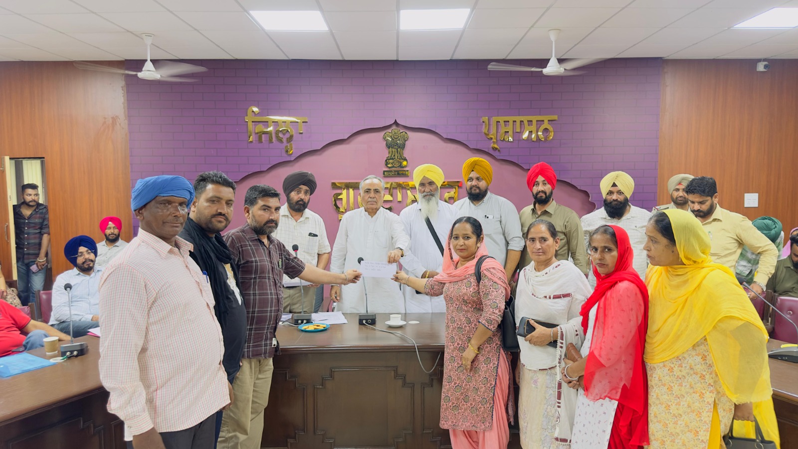 ਪੰਜਾਬ ਸਰਕਾਰ ਨੇ ਵਿਕਾਸ ਕ੍ਰਾਂਤੀ ਤਹਿਤ ਵਿਧਾਨ ਸਭਾ ਹਲਕਾ ਗੁਰਦਾਸਪੁਰ ਦੇ ਪਿੰਡਾਂ ਲਈ ਵਿਸ਼ੇਸ਼ ਗਰਾਂਟ ਕੀਤੀ ਜਾਰੀ