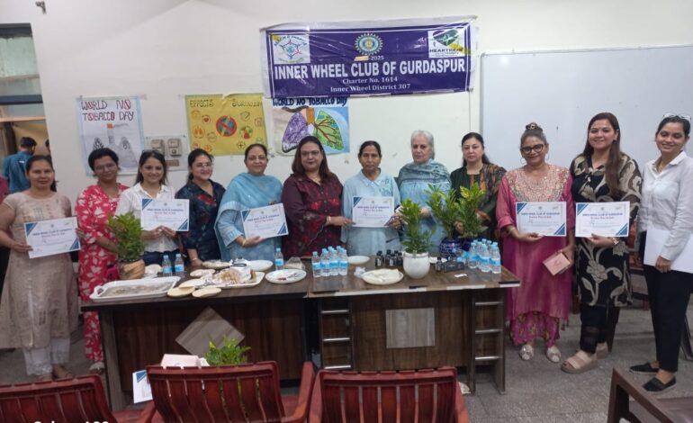 ਇਨਰ ਵੀਲ ਕਲੱਬ, ਗੁਰਦਾਸਪੁਰ ਨੇ ਮਨਾਇਆ ਡਾਕਟਰਜ਼ ਡੇਅ