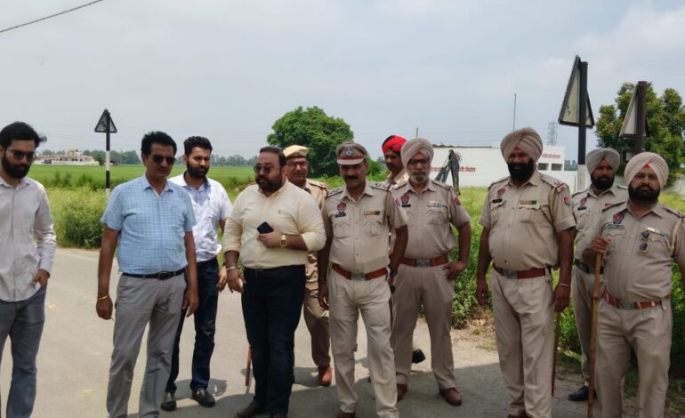 ਜ਼ਿਲ੍ਹਾ ਪ੍ਰਸ਼ਾਸਨ ਨੇ ਪਿੰਡ ਬੱਬਰੀ, ਜੀਵਨਵਾਲ ਅਤੇ ਸੋਹਲ ਵਿਖੇ ਬਣੀਆਂ ਅਣ-ਅਧਿਕਾਰਤ ਕਲੋਨੀਆਂ ਉੱਪਰ ਚਲਾਇਆ ਪੀਲਾ ਪੰਜਾ