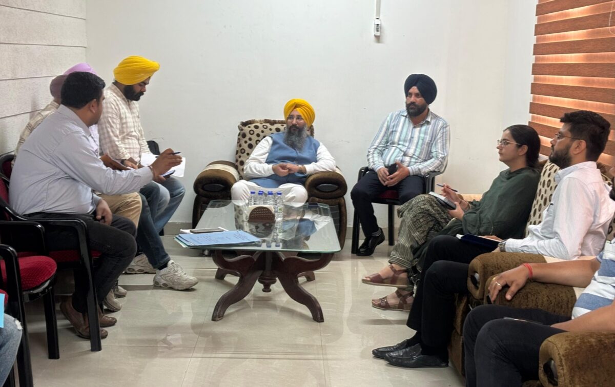 ਚੇਅਰਮੈਨ ਜਗਰੂਪ ਸਿੰਘ ਸੇਖਵਾਂ ਨੇ ਵੱਖ-ਵੱਖ ਵਿਭਾਗਾਂ ਦੀ ਪ੍ਰਗਤੀ ਦਾ ਮੁਲਾਂਕਣ ਕੀਤਾ