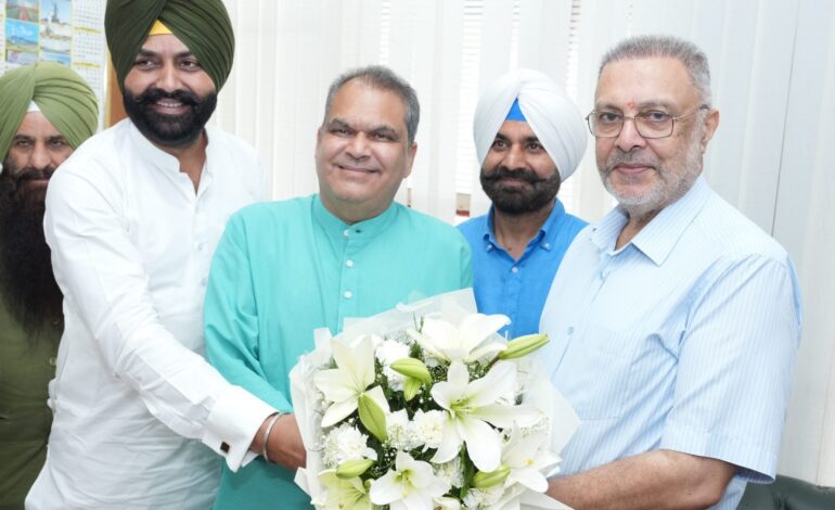 ਸੰਜੀਵ ਅਰੋੜਾ ਨੇ ਉਦਯੋਗ ਤੇ ਵਣਜ, ਨਿਵੇਸ਼ ਪ੍ਰੋਸਤਾਹਨ ਅਤੇ ਪ੍ਰਵਾਸੀ ਭਾਰਤੀ ਮਾਮਲਿਆਂ ਬਾਰੇ ਮੰਤਰੀ ਵਜੋਂ ਅਹੁਦਾ ਸੰਭਾਲਿਆ