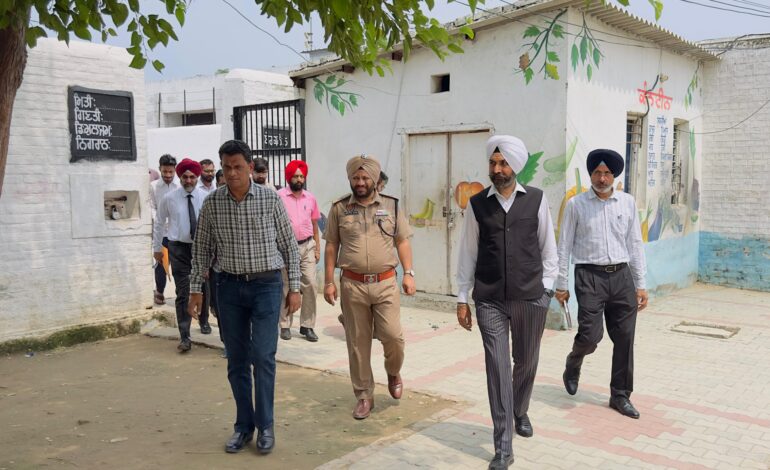 ਜ਼ਿਲ੍ਹਾ ਅਤੇ ਸੈਸ਼ਨ ਜੱਜ ਵੱਲੋਂ ਕੇਂਦਰੀ ਜੇਲ੍ਹ ਗੁਰਦਾਸਪੁਰ ਦਾ ਦੌਰਾ