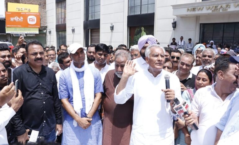 ਗੈਂਗਸਟਰਾਂ ਦੇ ਡਰ ਕਾਰਨ ਲੋਕਾਂ ਦਾ ਸਰਕਾਰ ਤੋਂ ਵਿਸ਼ਵਾਸ ਉੱਠ ਰਿਹਾ ਹੈ: ਸੁਨੀਲ ਜਾਖੜ