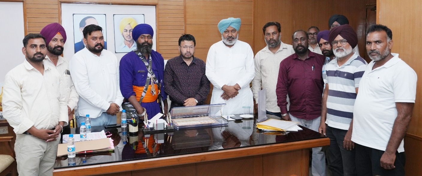 ਵਿੱਤ ਮੰਤਰੀ ਅਤੇ ਸਥਾਨਕ ਸਰਕਾਰਾਂ ਮੰਤਰੀ ਵੱਲੋਂ ਮੁਲਾਜ਼ਮ ਯੂਨੀਅਨਾਂ ਨਾਲ ਮੀਟਿੰਗਾਂ