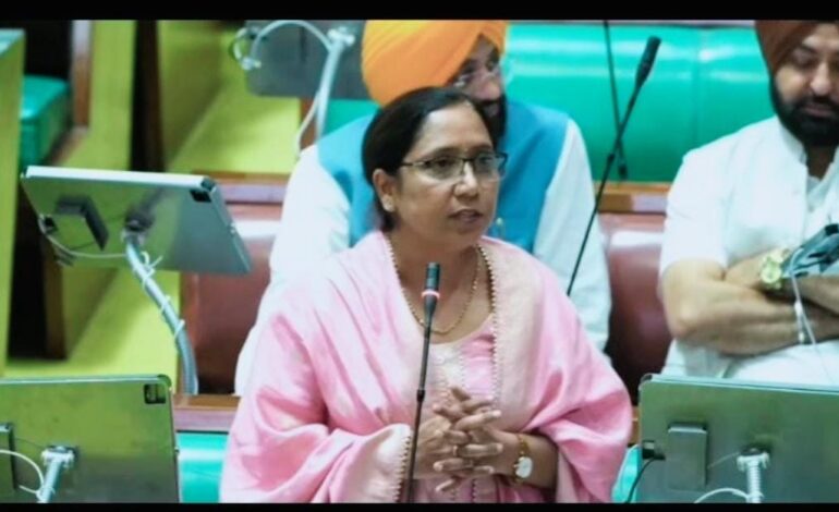 “ਪੰਜਾਬ ਵਿਧਾਨ ਸਭਾ ‘ਚ ਬੇਜ਼ੁਬਾਨ ਜਾਨਵਰਾਂ ਦੀ ਭਲਾਈ ਲਈ ਇਤਿਹਾਸਕ ਬਿਲ ਪੇਸ਼, ਡਾ. ਬਲਜੀਤ ਕੌਰ ਨੇ ਬਿੱਲ ਦੀ ਕੀਤੀ ਸ਼ਲਾਘਾ”